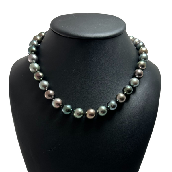 Daisy Exclusive 11.0 - 12.0 mm Tahitian Pearl Necklace with Diamond 18K Gold Clasp + Montreal Estate Jewelers