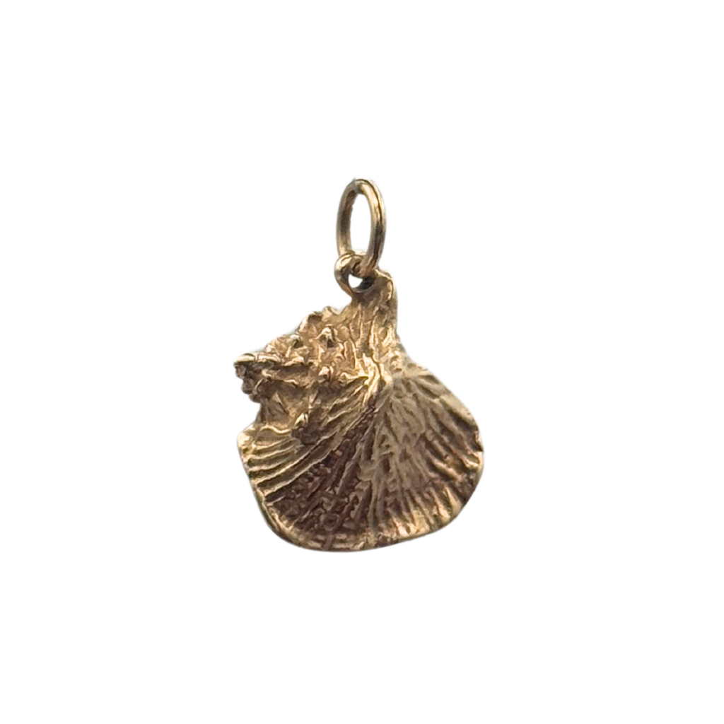 Vintage 14k Yellow Gold Seashell Charm
