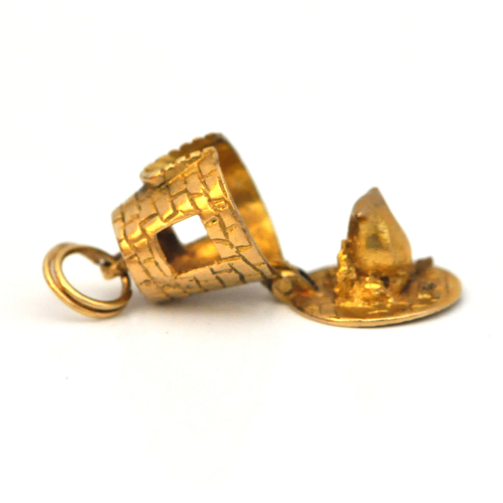 Brick Oven Gold Charm - Daisy Exclusive - Montreal Westmount