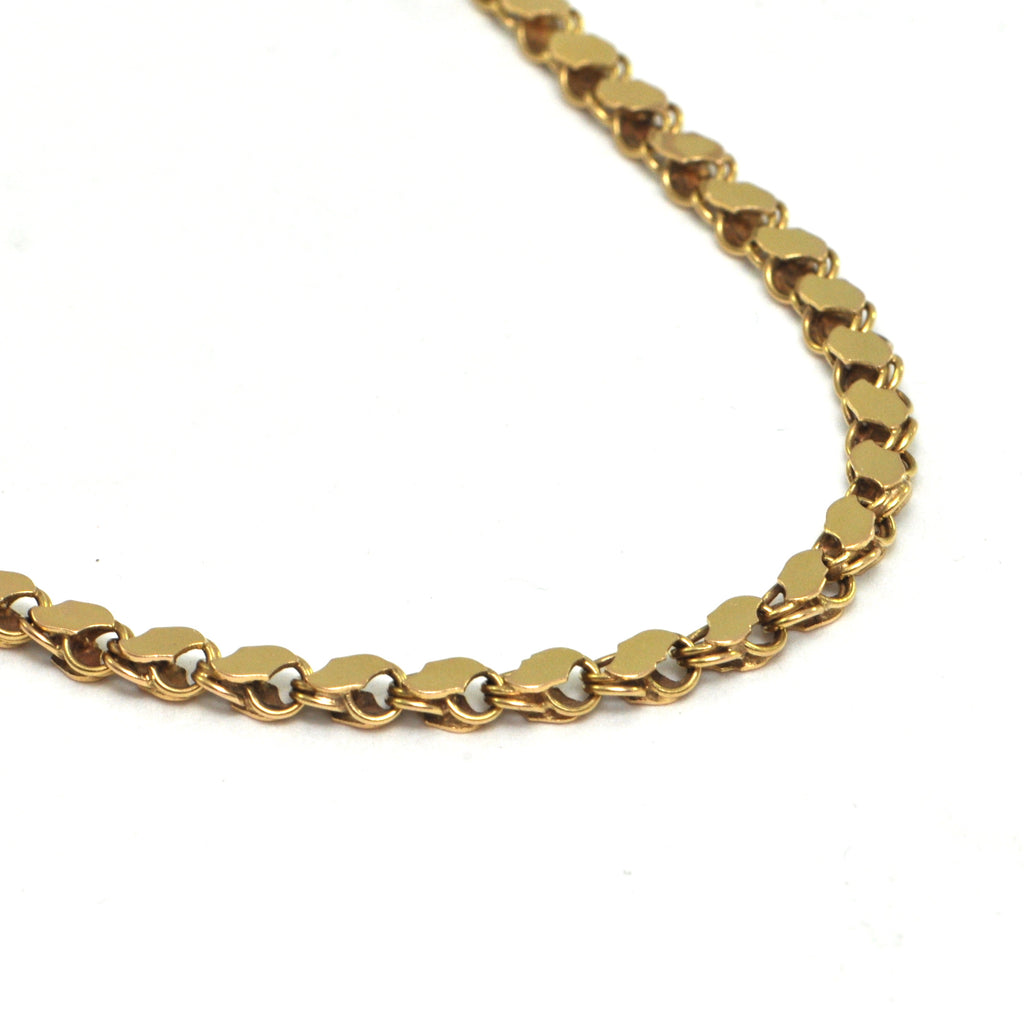 Vintage Chain Link Necklace with Flat Links in 18k Yellow Gold - montreal estate jewellers