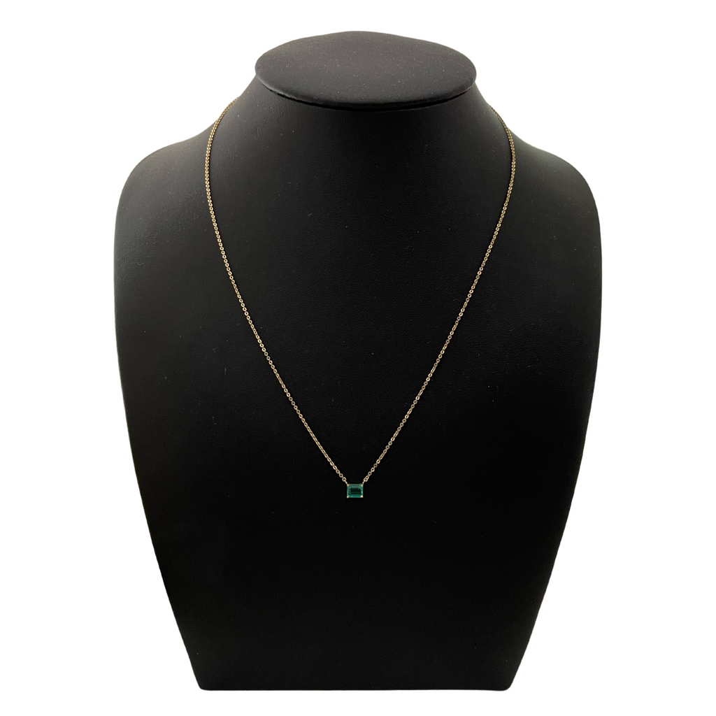 Daisy Exclusive Emerald 18K Yellow Gold Necklace + Montreal Estate Jewelers