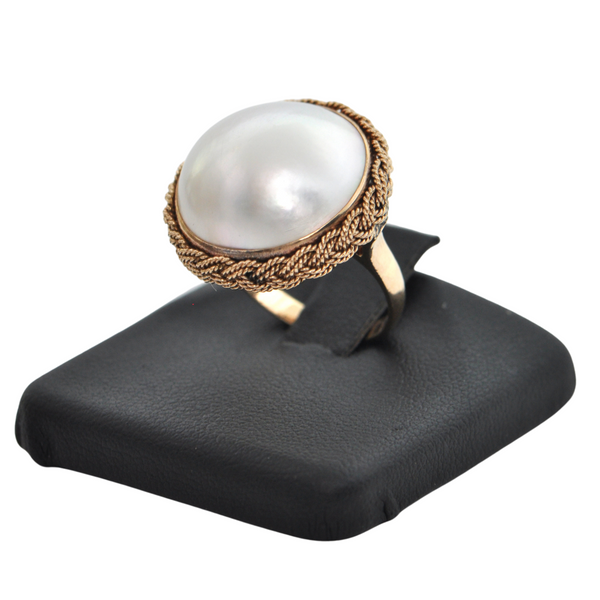 Vintage 14K Yellow Gold and Mabe Pearl Ring + Montreal Estate Jewelers