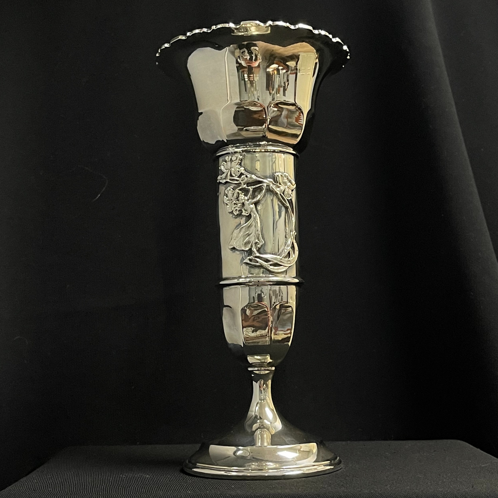 Charles Boyton & Sons (London) Sterling Silver Trumpet Bud Vase 1927 + Montreal Estate Jewelers