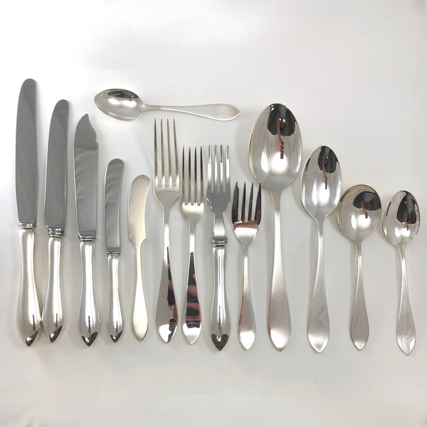 Henry Birks and Sons Tudor plain silverware - Westmount, Montreal - Daisy Exclusive